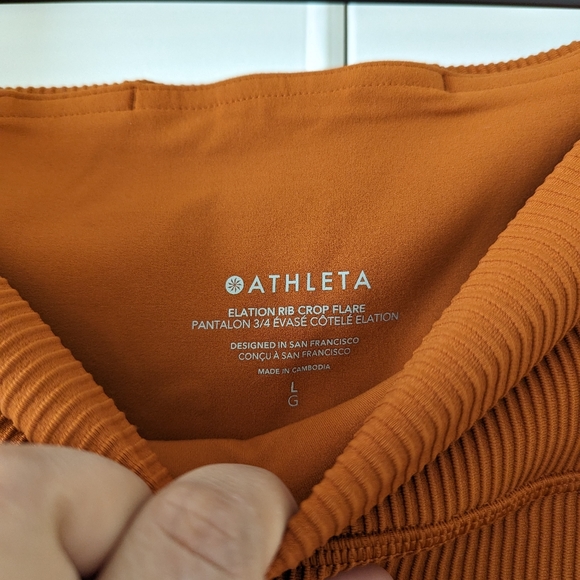 ATHLETA ELATION RIB CROP FLARE ATHLETIC PANT large - Picture 2 of 4